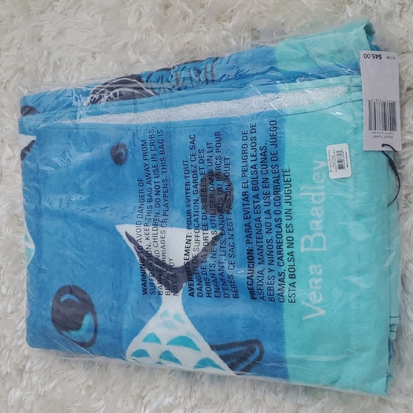 Vera Bradley Beach Towel Go Fish Blue - Picture 1 of 4